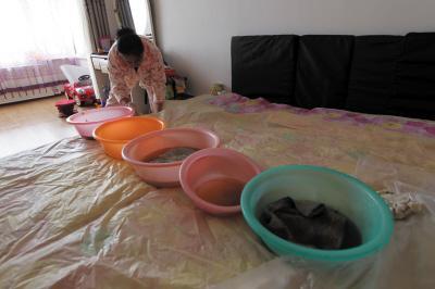衡阳楼上漏水，住户失联，小区没物管，业主维权难！律师来支招……